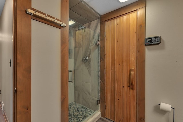 27806 Sundance Ln, Cold Spring, MN 56320 - full bathroom featuring a stall shower