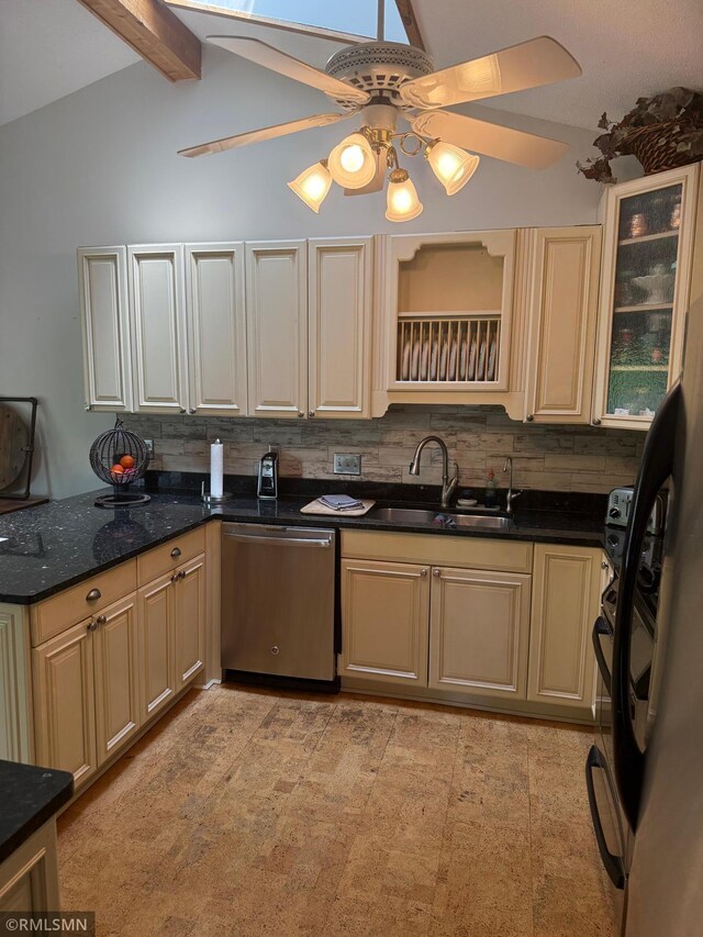 6800 Buckingham Ct, Woodbury, MN 55125 - kitchen featuring dishwasher, a sink, cream cabinetry, and a ceiling fan