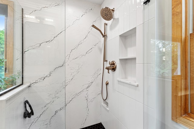 6539 Orchard Ridge Trl, Woodbury, MN 55129 - full bathroom with a marble finish shower