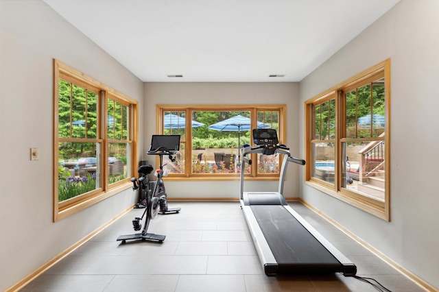 6539 Orchard Ridge Trl, Woodbury, MN 55129 - workout area with baseboards