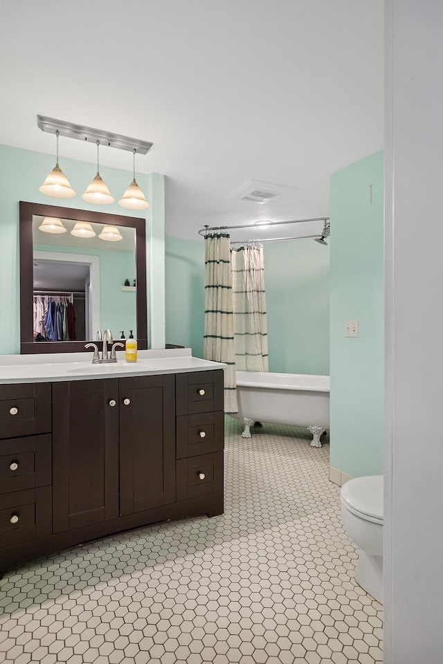 112 Western Ave N Unit 4, Saint Paul, MN 55102 - full bathroom with toilet, vanity, and shower / bathtub combination with curtain
