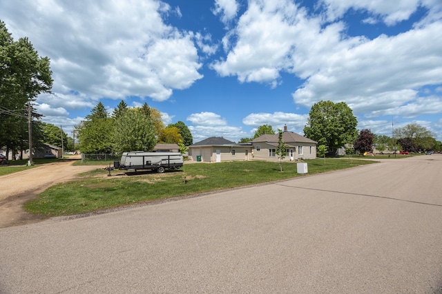 836 Milligan Ave, Wabasha, MN 55981 - view of front of property featuring a front lawn