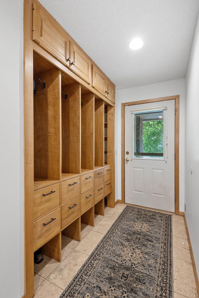6136 Arctic Way, Edina, MN 55436 - mudroom with a textured ceiling and recessed lighting