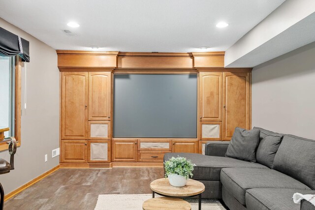 6136 Arctic Way, Edina, MN 55436 - living room with recessed lighting and baseboards