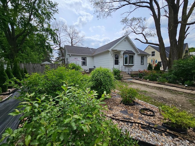409 2nd St W, Claremont, MN 55924 - view of side of home