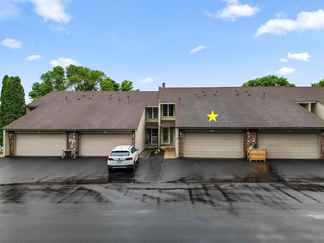 6813 Boudin St NE, Prior Lake, MN 55372 - townhome / multi-family property featuring driveway