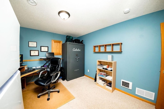 2030 Joes Lake Rd SE, Cambridge, MN 55008 - carpeted office space featuring baseboards