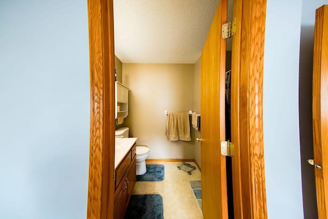 2030 Joes Lake Rd SE, Cambridge, MN 55008 - bathroom featuring vanity and a textured ceiling