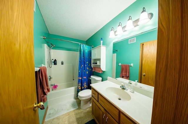 2030 Joes Lake Rd SE, Cambridge, MN 55008 - bathroom with vanity, shower / tub combo with curtain, and a textured ceiling