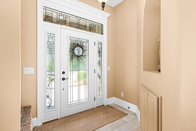 79394 Long Lake Rd, Kettle River Twp, MN 55795 - foyer with baseboards