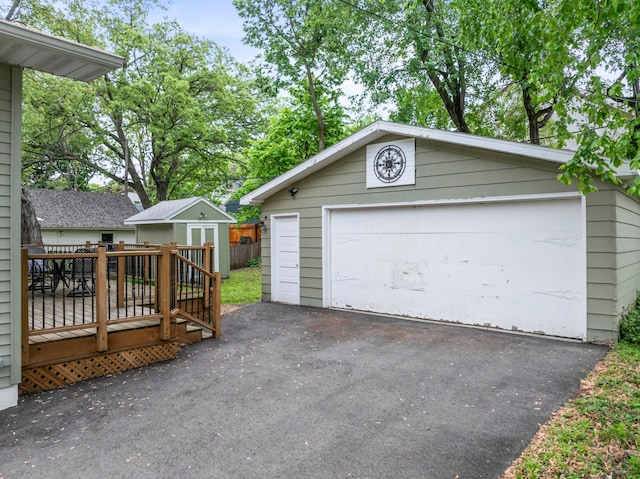 842 2nd St NW, Rochester, MN 55901 - view of detached garage