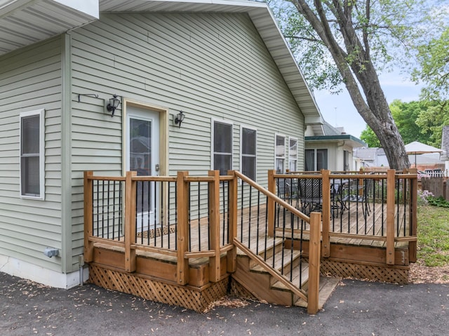 842 2nd St NW, Rochester, MN 55901 - view of wooden terrace