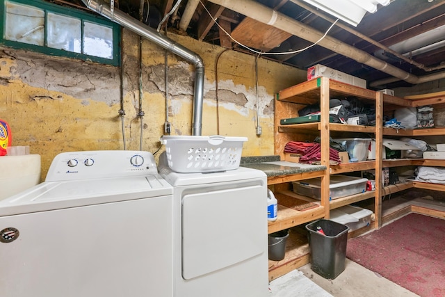 842 2nd St NW, Rochester, MN 55901 - laundry area with washing machine and dryer
