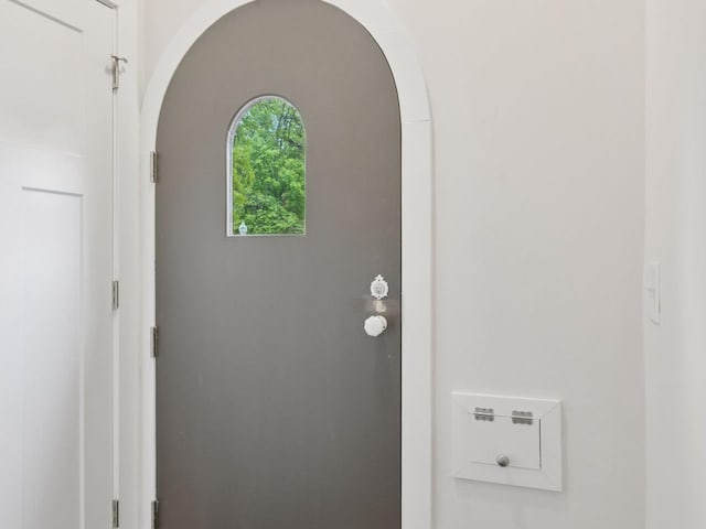 4816 3rd Ave S, Minneapolis, MN 55419 - detailed view of arched walkways