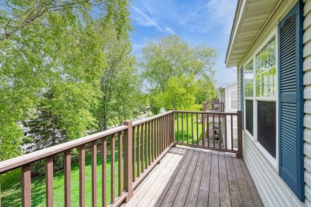 1005 Providence Dr, Shakopee, MN 55379 - deck featuring a yard