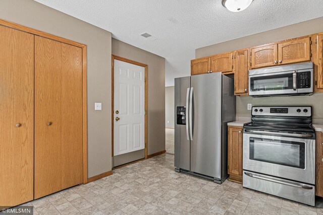 4923 Grenwich Pl N, Oakdale, MN 55128 - photo 11