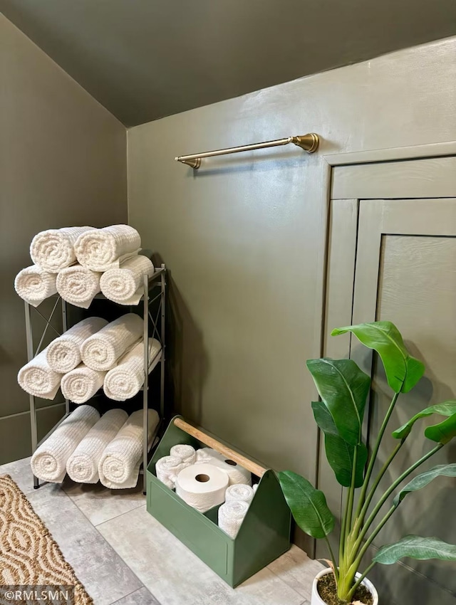 305 7th Ave E, Alexandria, MN 56308 - detailed view