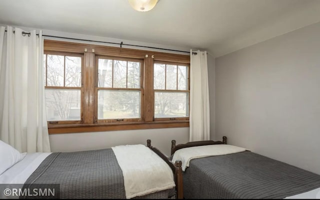 305 7th Ave E, Alexandria, MN 56308 - bedroom with lofted ceiling