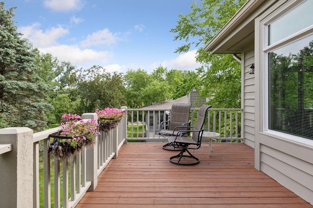 8910 Hilloway Rd, Eden Prairie, MN 55347 - view of wooden terrace