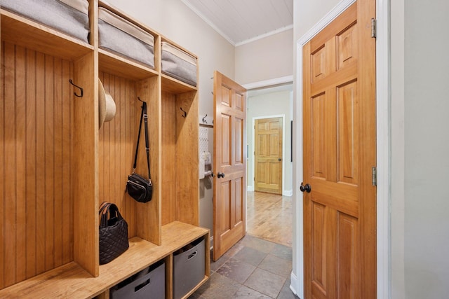 6253 Niagara Ct N, Maple Grove, MN 55311 - mudroom featuring ornamental molding