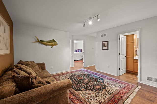 3474 White Pine Way, Stillwater, MN 55082 - living area featuring light wood finished floors and baseboards