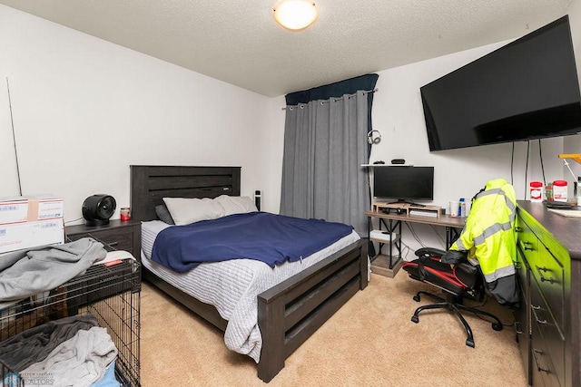 4467 53rd St S, Fargo, ND 58104 - bedroom with a desk and carpet flooring