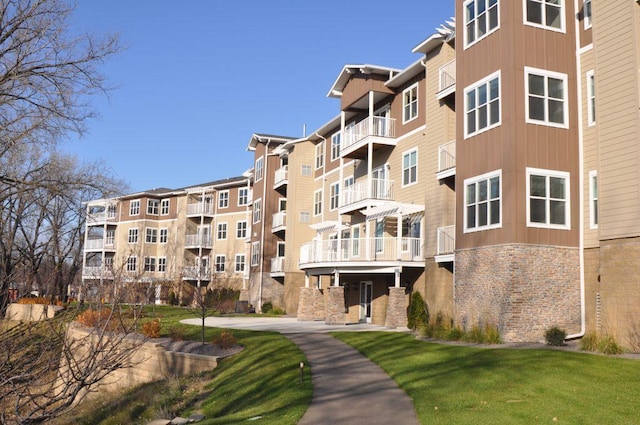 601 Levander Way Unit 311, South Saint Paul, MN 55075 - view of apartment building / complex