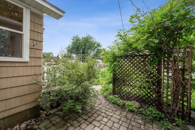1441 Simpson St, Saint Paul, MN 55108 - view of patio