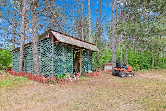 4480 253rd Ave NW, Isanti, MN 55040 - view of yard with an outbuilding