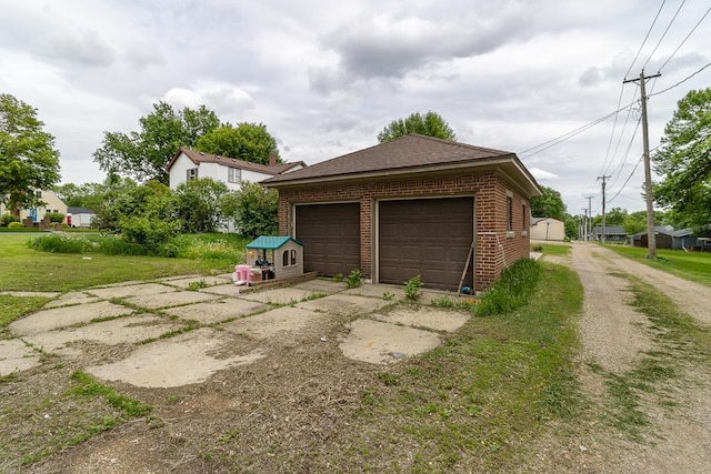 202 Adams St, Arlington, MN 55307 - view of detached garage