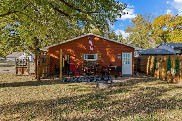 208 1st Ave NE, Geneva, MN 56035 - view of rear view of house