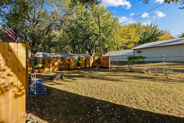208 1st Ave NE, Geneva, MN 56035 - view of yard