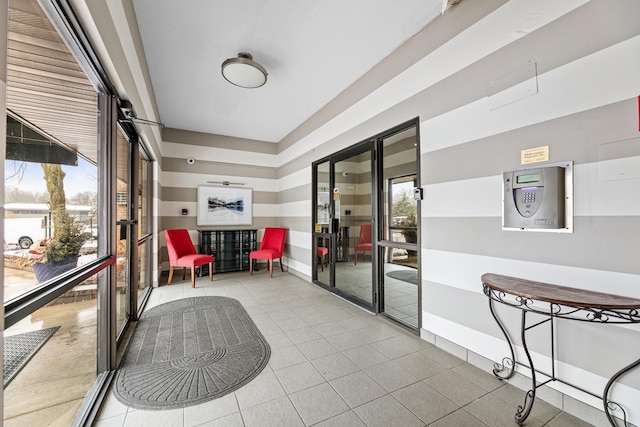 5697 Green Circle Dr Unit 304, Minnetonka, MN 55343 - view of sunroom