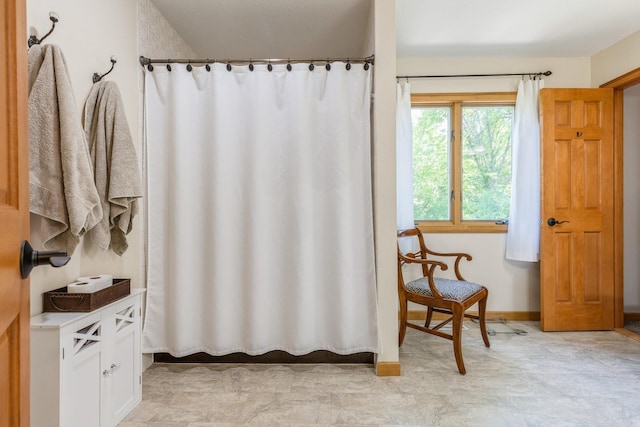 8935 180th St W, Faribault, MN 55021 - full bathroom with baseboards