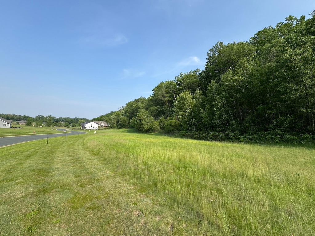2808 Oakhurst Dr, Lake City, MN 55041