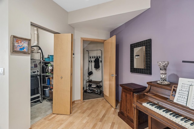 198 Elm St, Saint Paul, MN 55102 - hall featuring light wood-type flooring