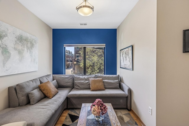198 Elm St, Saint Paul, MN 55102 - view of living room