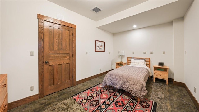 N30732 Square Bluff Rd, Blair, WI 54616 - bedroom featuring baseboards and recessed lighting