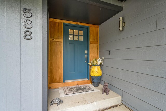 538 Silver Lake Rd NW, New Brighton, MN 55112 - view of doorway to property