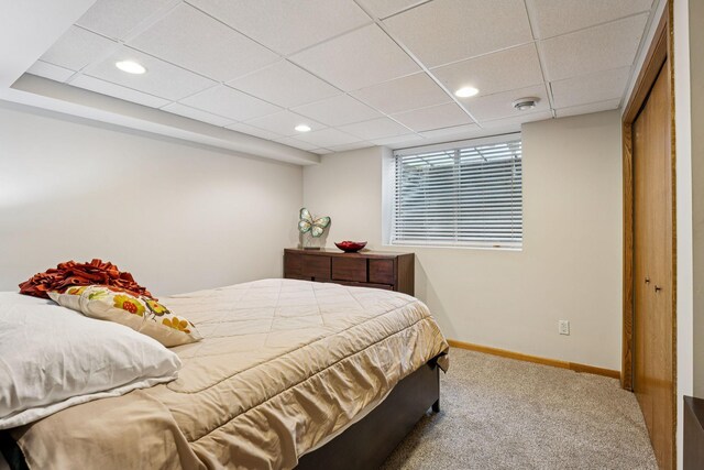 538 Silver Lake Rd NW, New Brighton, MN 55112 - carpeted bedroom featuring baseboards, recessed lighting, and a paneled ceiling