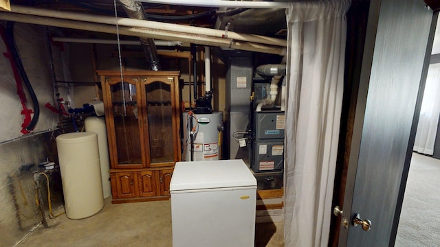 1715 Gateway Dr, Albert Lea, MN 56007 - utilities with water heater