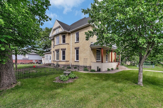 605 7th Ave N, Saint Cloud, MN 56303 - view of side of home with brick siding