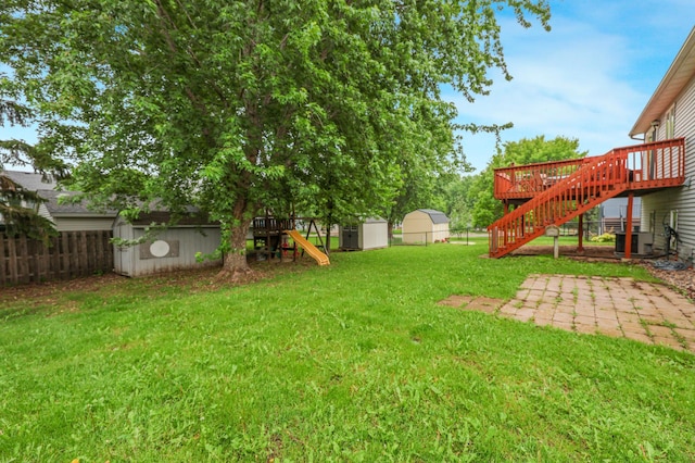 810 7th Ave N, Sauk Rapids, MN 56379 - view of yard with stairs and a deck