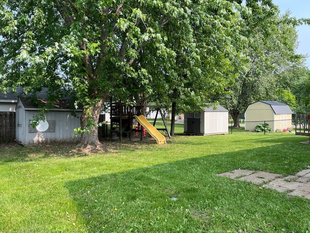 810 7th Ave N, Sauk Rapids, MN 56379 - view of yard featuring a playground