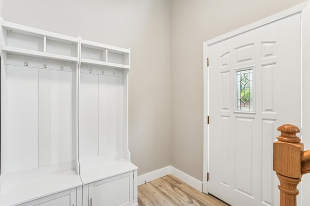 6535 Dawn Way, Inver Grove Heights, MN 55076 - mudroom with baseboards and light wood finished floors