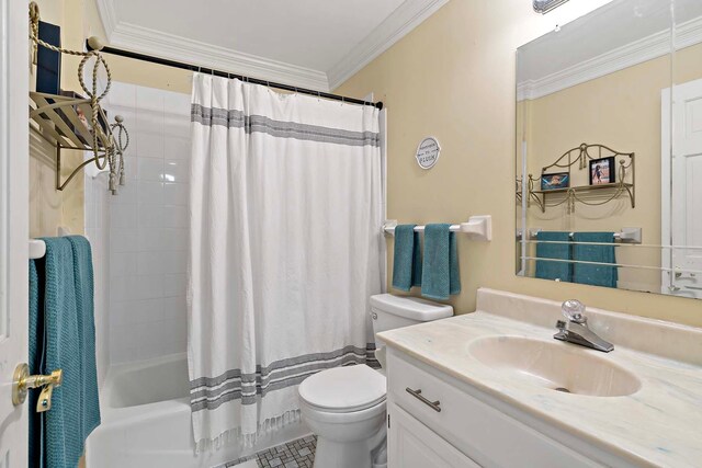 75 Oregon Ave S, Golden Valley, MN 55426 - full bathroom with toilet, vanity, shower / tub combo with curtain, and crown molding