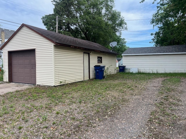 103 31st Ave N, Saint Cloud, MN 56303 - detached garage with driveway