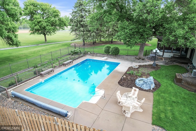 10425 Quaker Ln N, Maple Grove, MN 55369 - view of pool with a patio area
