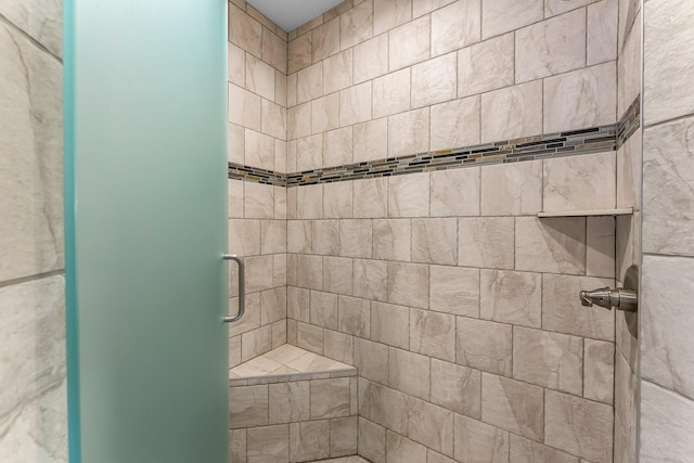 674 Mound Ave, Shoreview, MN 55126 - bathroom featuring a shower stall