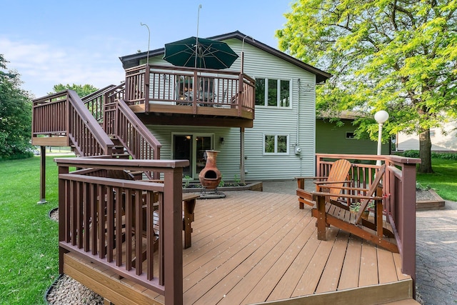 674 Mound Ave, Shoreview, MN 55126 - wooden terrace with a lawn and stairway